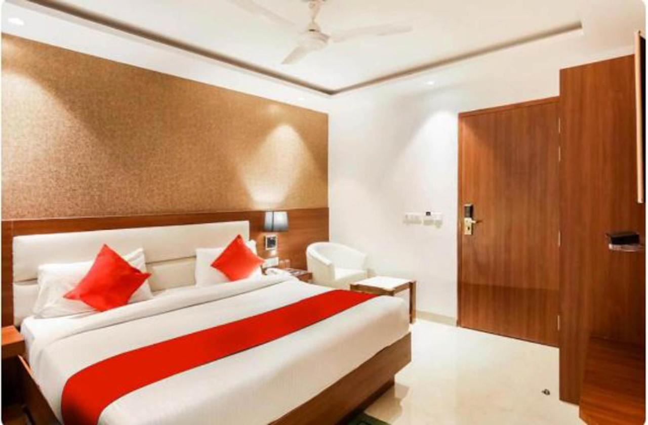 Hotel Royal Sky Luxury Near Delhi Airport Nueva Delhi Exterior foto