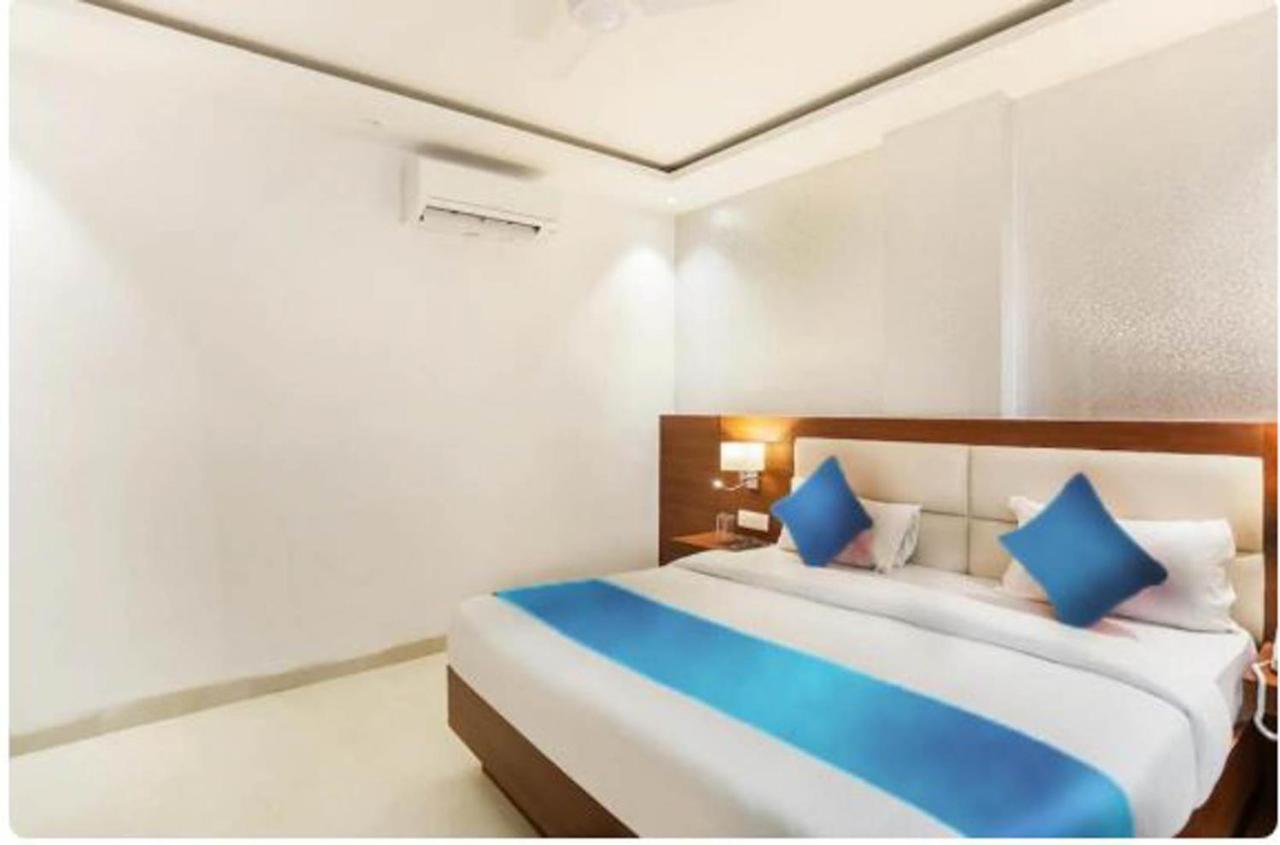 Hotel Royal Sky Luxury Near Delhi Airport Nueva Delhi Exterior foto