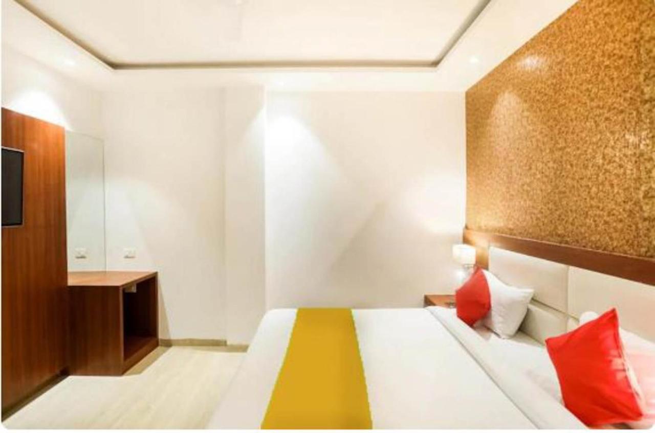 Hotel Royal Sky Luxury Near Delhi Airport Nueva Delhi Exterior foto