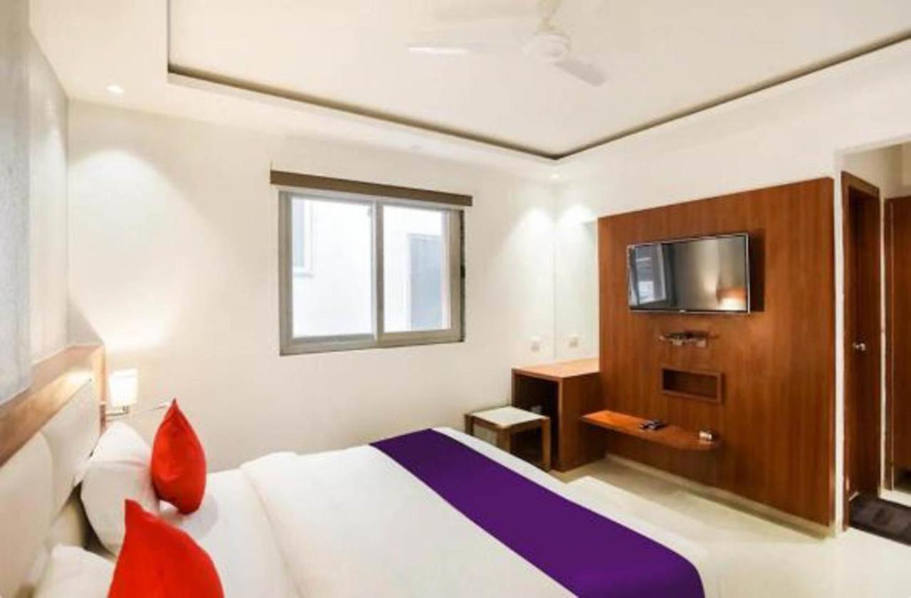 Hotel Royal Sky Luxury Near Delhi Airport Nueva Delhi Exterior foto